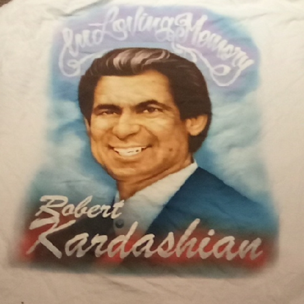 Men's Vintage XL Gildan White Memorial Shirt Airbrush Paint Kardashian West